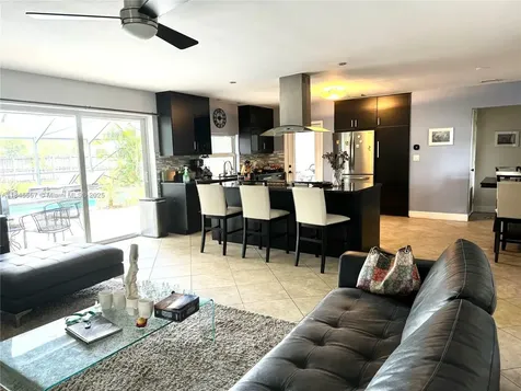 4116 Taft Street Hollywood FL 33021