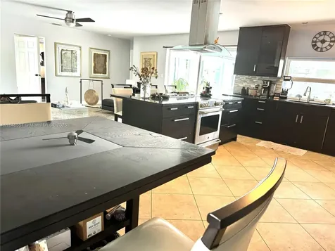 4116 Taft Street Hollywood FL 33021