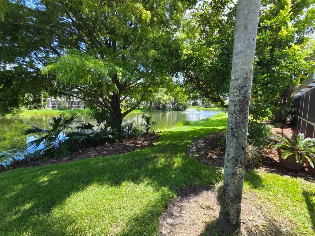 231 W Canterbury Drive W Palm Beach Gardens FL 33418