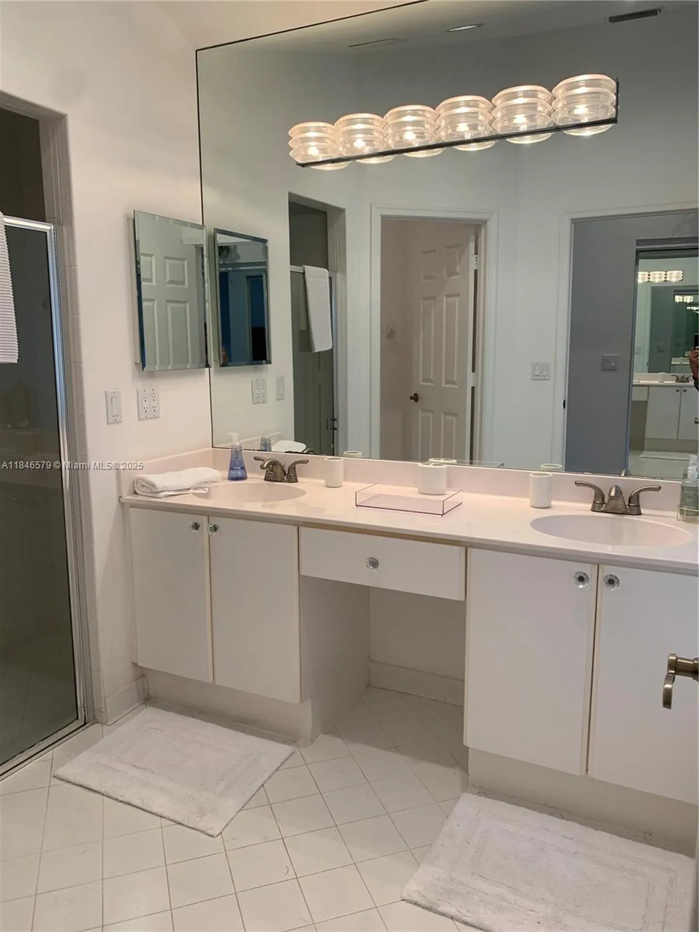 231 W Canterbury Drive W Palm Beach Gardens FL 33418