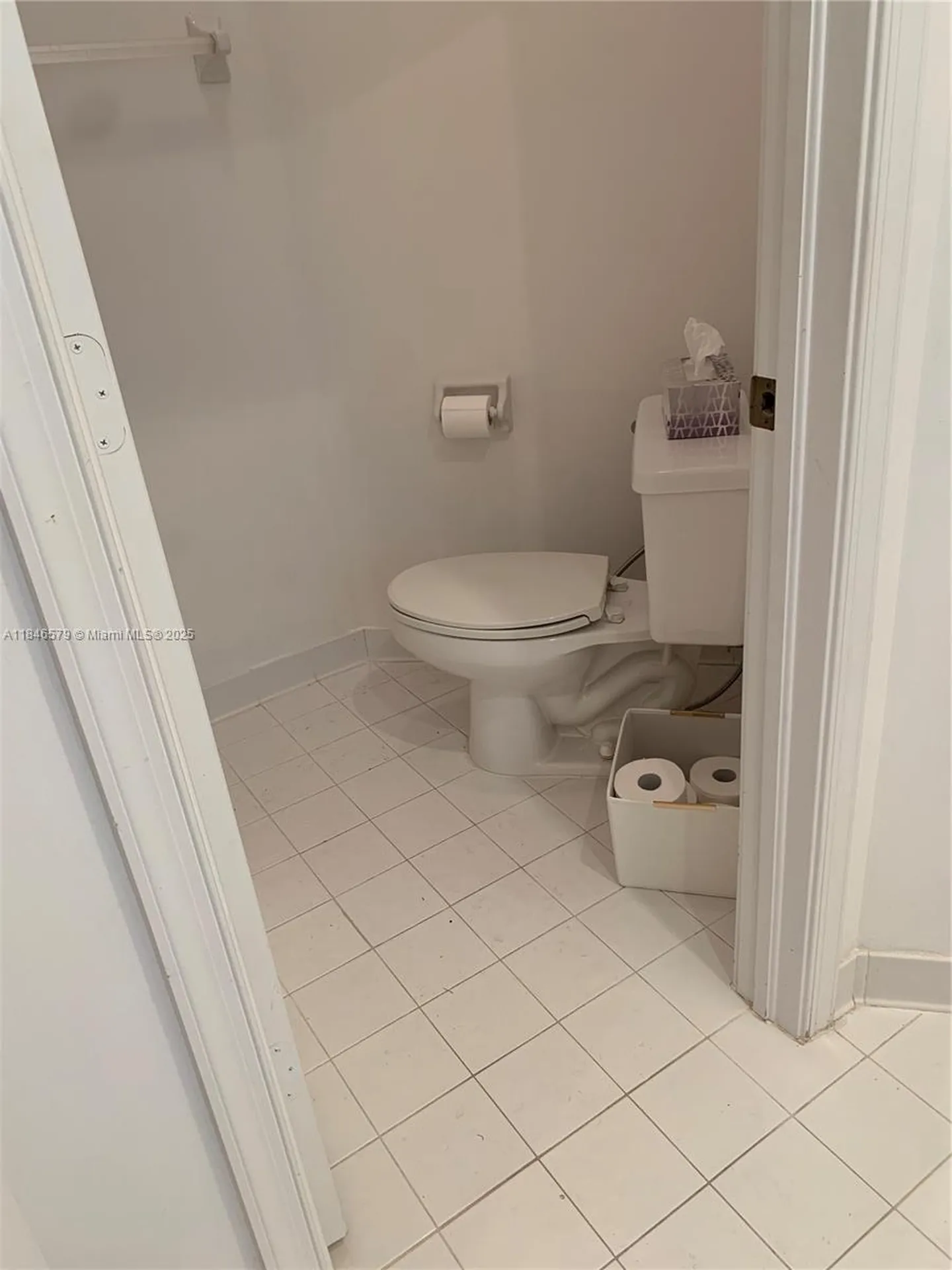 231 W Canterbury Drive W Palm Beach Gardens FL 33418