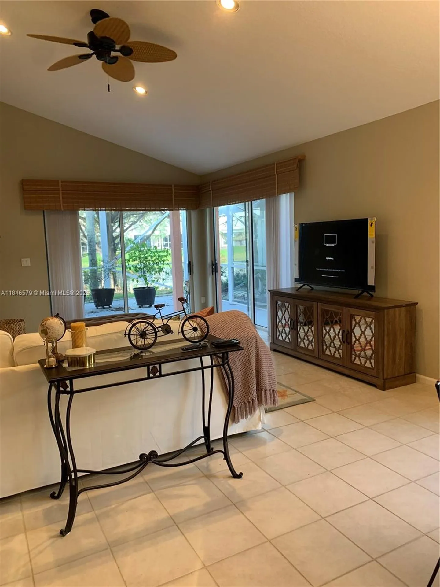 231 W Canterbury Drive W Palm Beach Gardens FL 33418