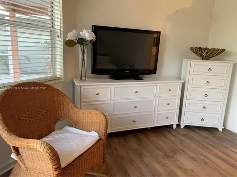 231 W Canterbury Drive W Palm Beach Gardens FL 33418