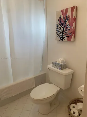 231 W Canterbury Drive W Palm Beach Gardens FL 33418