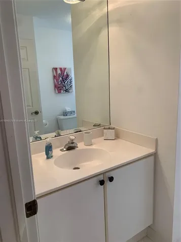 231 W Canterbury Drive W Palm Beach Gardens FL 33418