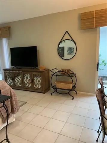 231 W Canterbury Drive W Palm Beach Gardens FL 33418