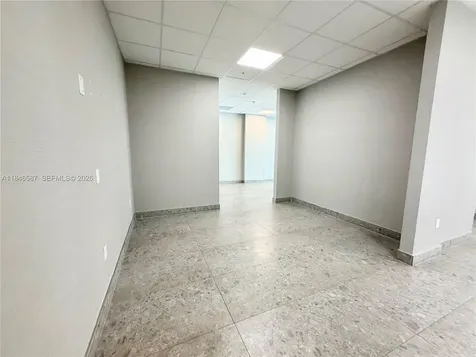 2820 NE 214th Street Aventura FL 33180