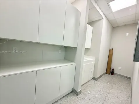 2820 NE 214th Street Aventura FL 33180