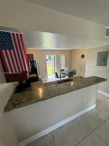 483 NW 19th Street Miami FL 33136