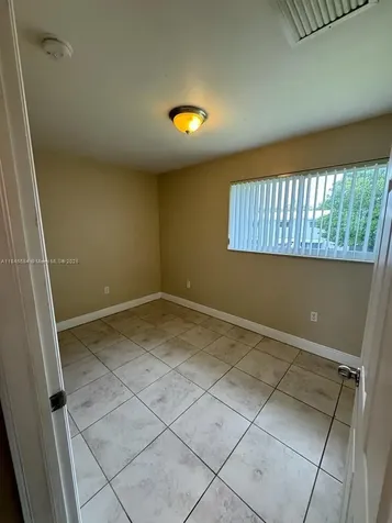 483 NW 19th Street Miami FL 33136