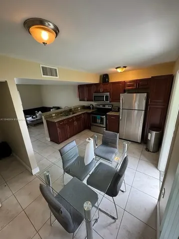 483 NW 19th Street Miami FL 33136