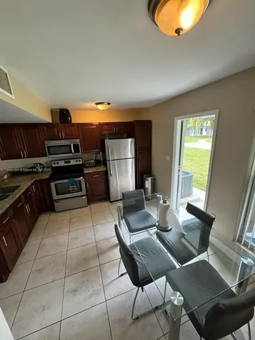 483 NW 19th Street Miami FL 33136