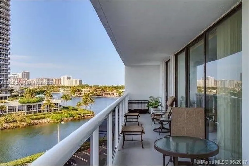20515 E Country Club Drive Aventura FL 33180