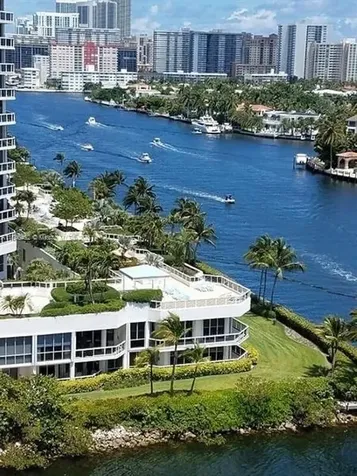 20515 E Country Club Drive Aventura FL 33180