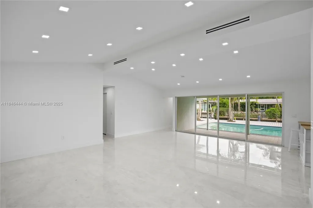 1724 SW 5th Street Fort Lauderdale FL 33312