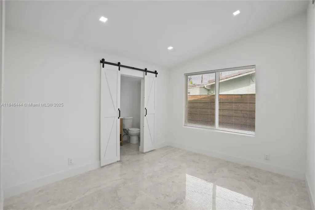 1724 SW 5th Street Fort Lauderdale FL 33312