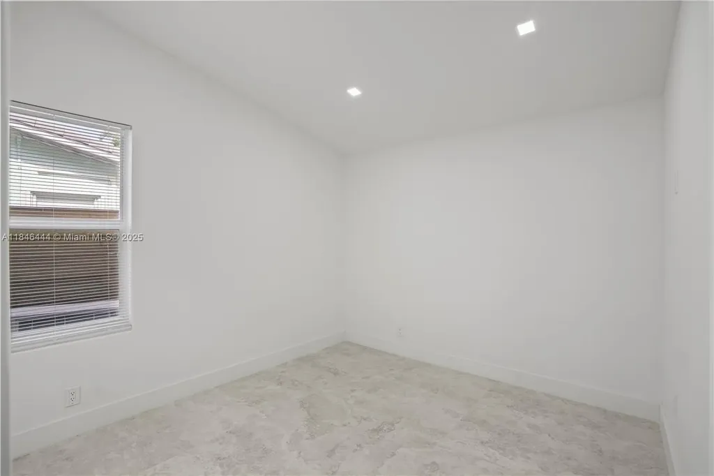 1724 SW 5th Street Fort Lauderdale FL 33312