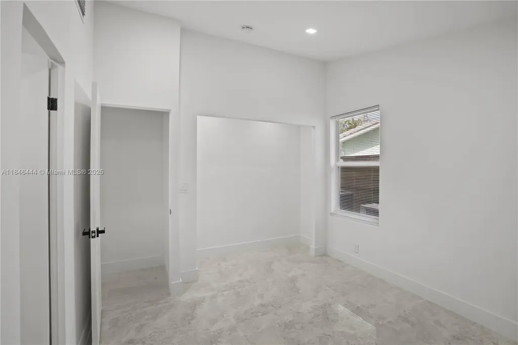 1724 SW 5th Street Fort Lauderdale FL 33312