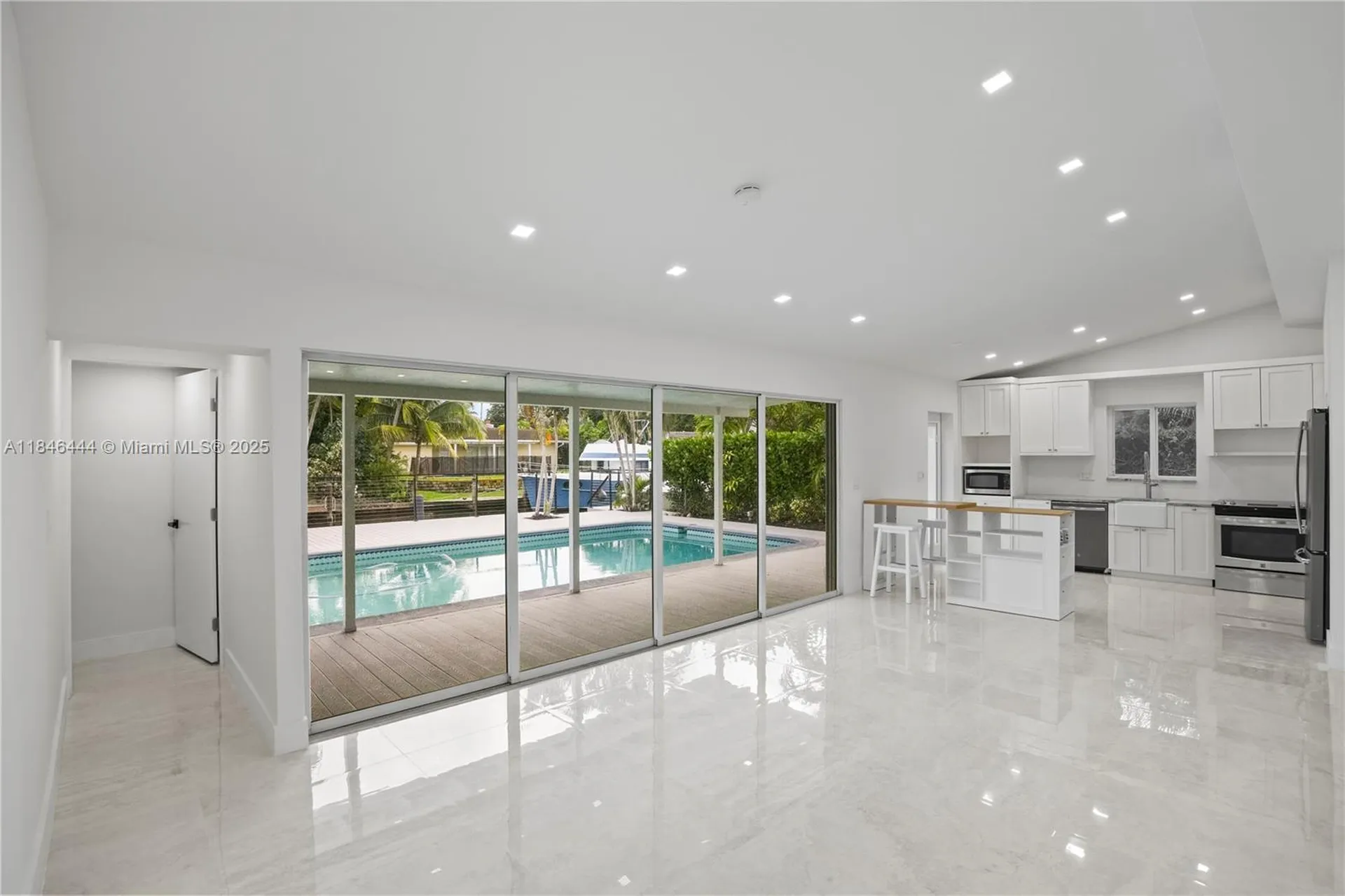 1724 SW 5th Street Fort Lauderdale FL 33312