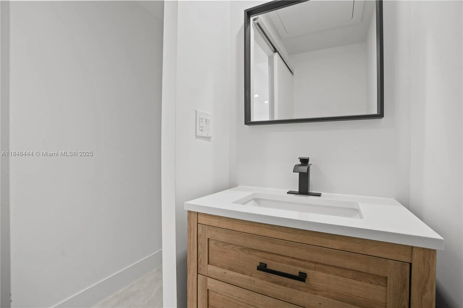 1724 SW 5th Street Fort Lauderdale FL 33312