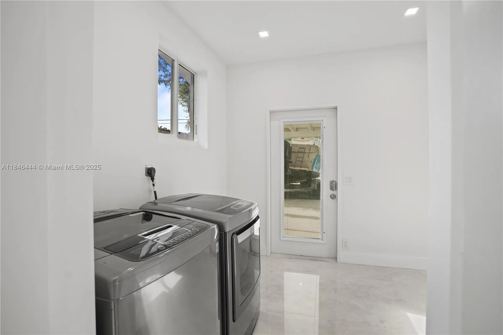 1724 SW 5th Street Fort Lauderdale FL 33312