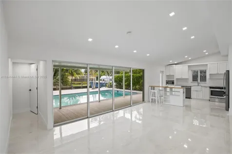 1724 SW 5th Street Fort Lauderdale FL 33312