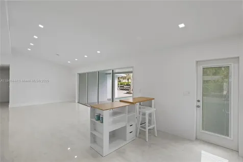 1724 SW 5th Street Fort Lauderdale FL 33312