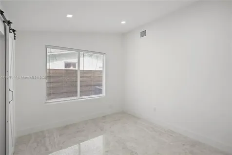 1724 SW 5th Street Fort Lauderdale FL 33312