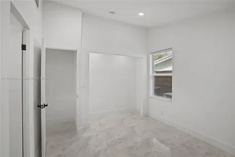 1724 SW 5th Street Fort Lauderdale FL 33312