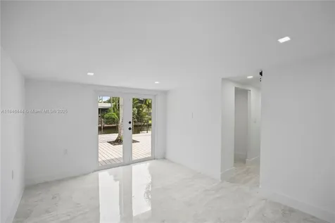1724 SW 5th Street Fort Lauderdale FL 33312