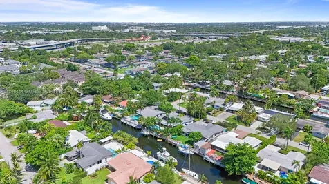 1724 SW 5th Street Fort Lauderdale FL 33312