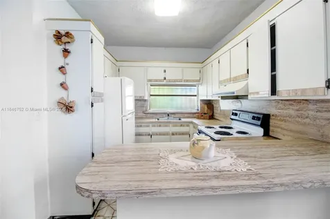3600 NW 19th Terrace Miami FL 33125