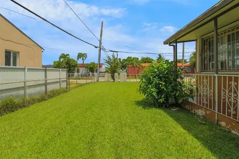 3600 NW 19th Terrace Miami FL 33125