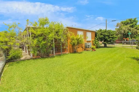 3600 NW 19th Terrace Miami FL 33125