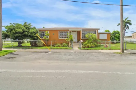 3600 NW 19th Terrace Miami FL 33125
