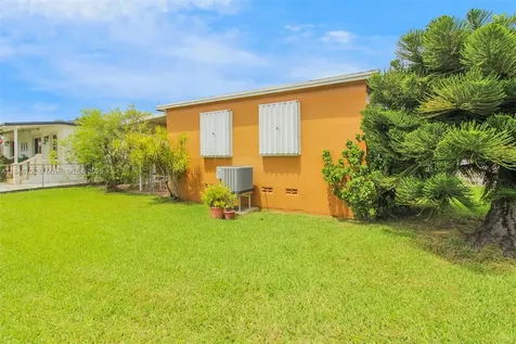 3600 NW 19th Terrace Miami FL 33125