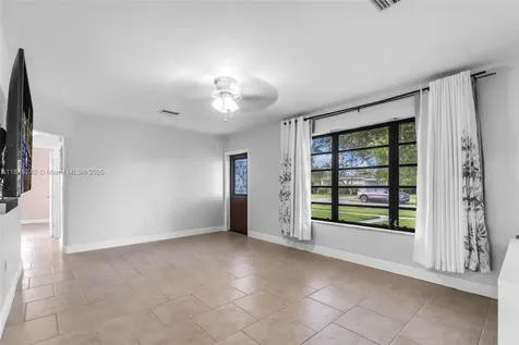 1425 NW 9th Street Homestead FL 33030