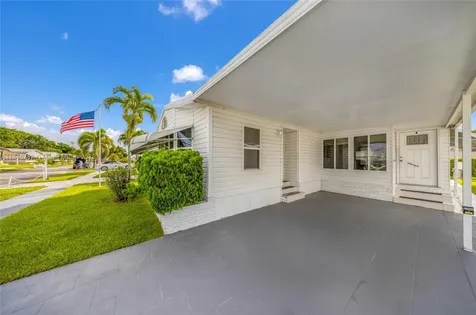 5298 NW 4th Terrace Deerfield Beach FL 33064