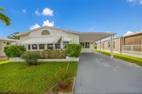 5298 NW 4th Terrace Deerfield Beach FL 33064