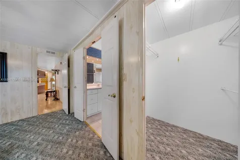 5298 NW 4th Terrace Deerfield Beach FL 33064