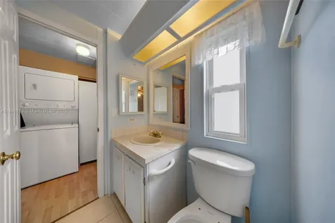 5298 NW 4th Terrace Deerfield Beach FL 33064
