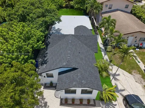 1212 N 22nd Avenue Hollywood FL 33020