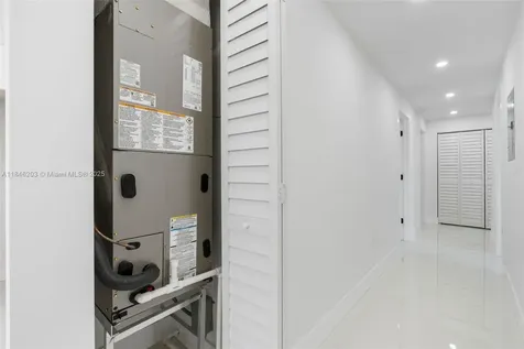 1212 N 22nd Avenue Hollywood FL 33020