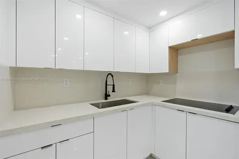 1212 N 22nd Avenue Hollywood FL 33020