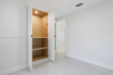 1212 N 22nd Avenue Hollywood FL 33020