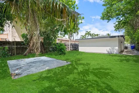 1212 N 22nd Avenue Hollywood FL 33020
