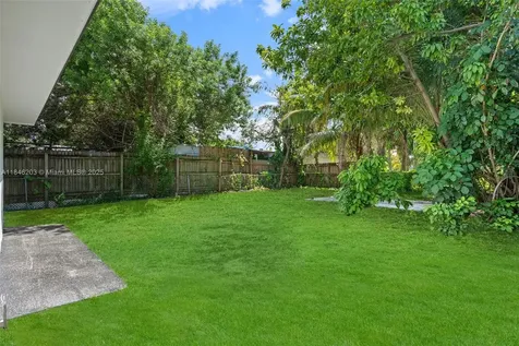 1212 N 22nd Avenue Hollywood FL 33020