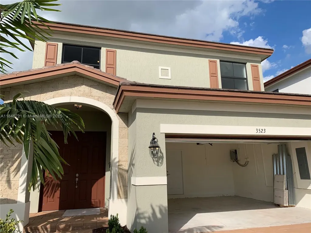 3523 W 105th Place Hialeah FL 33018