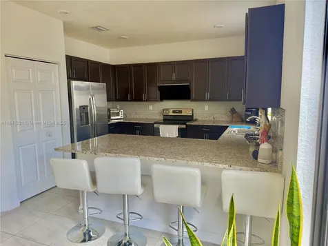 3523 W 105th Place Hialeah FL 33018