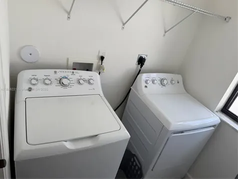 3523 W 105th Place Hialeah FL 33018